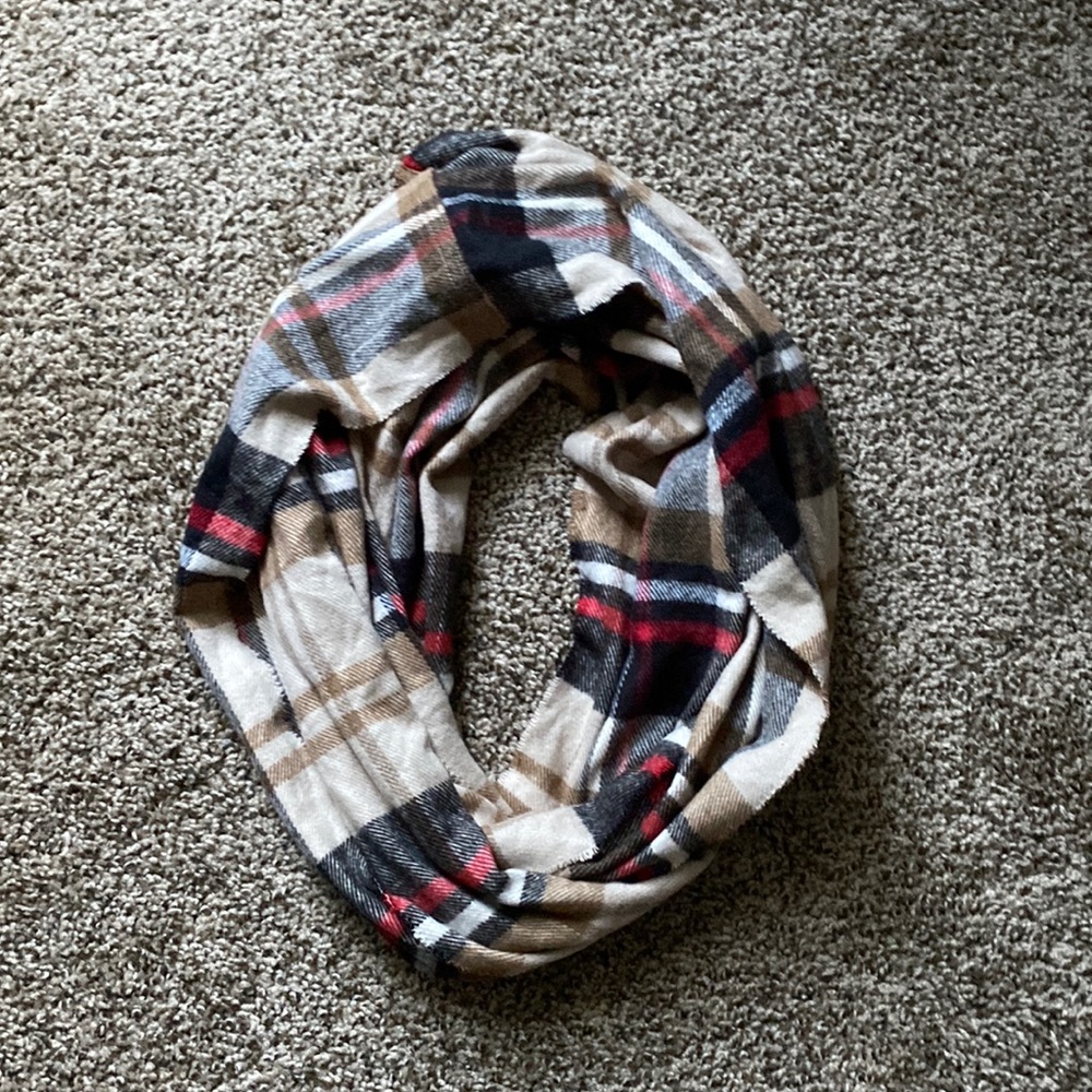 Infinity scarf